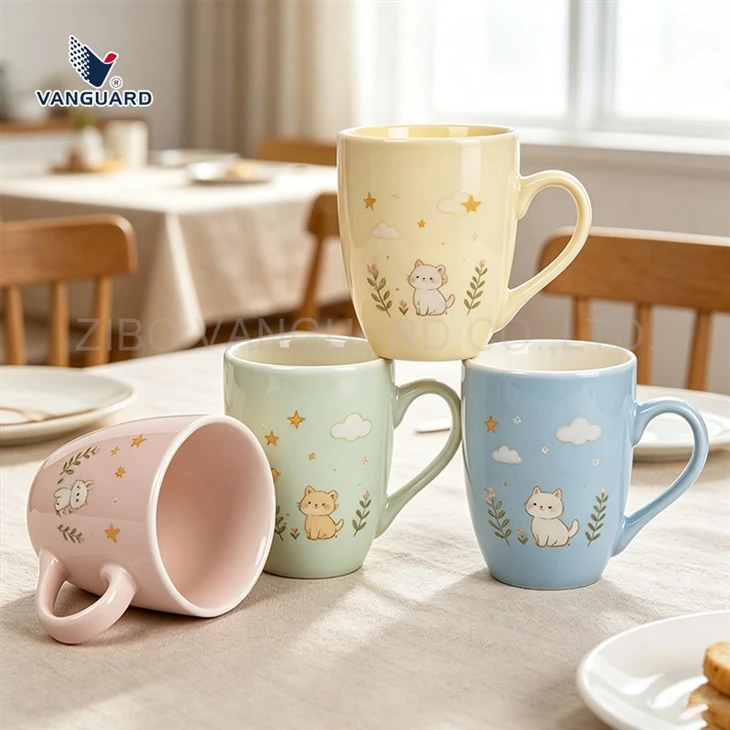 Söt keramisk kaffemugg